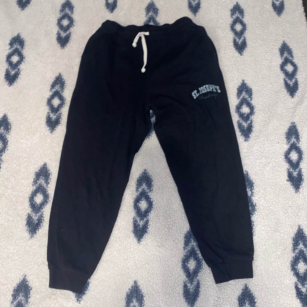 black sweatpants